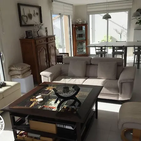Maison Contemporaine Proche Plage Avec Jardin Clos Et Parking Privatif, Tout Inclus - Fr-1-426-547 * Les Sables-dʼOlonne